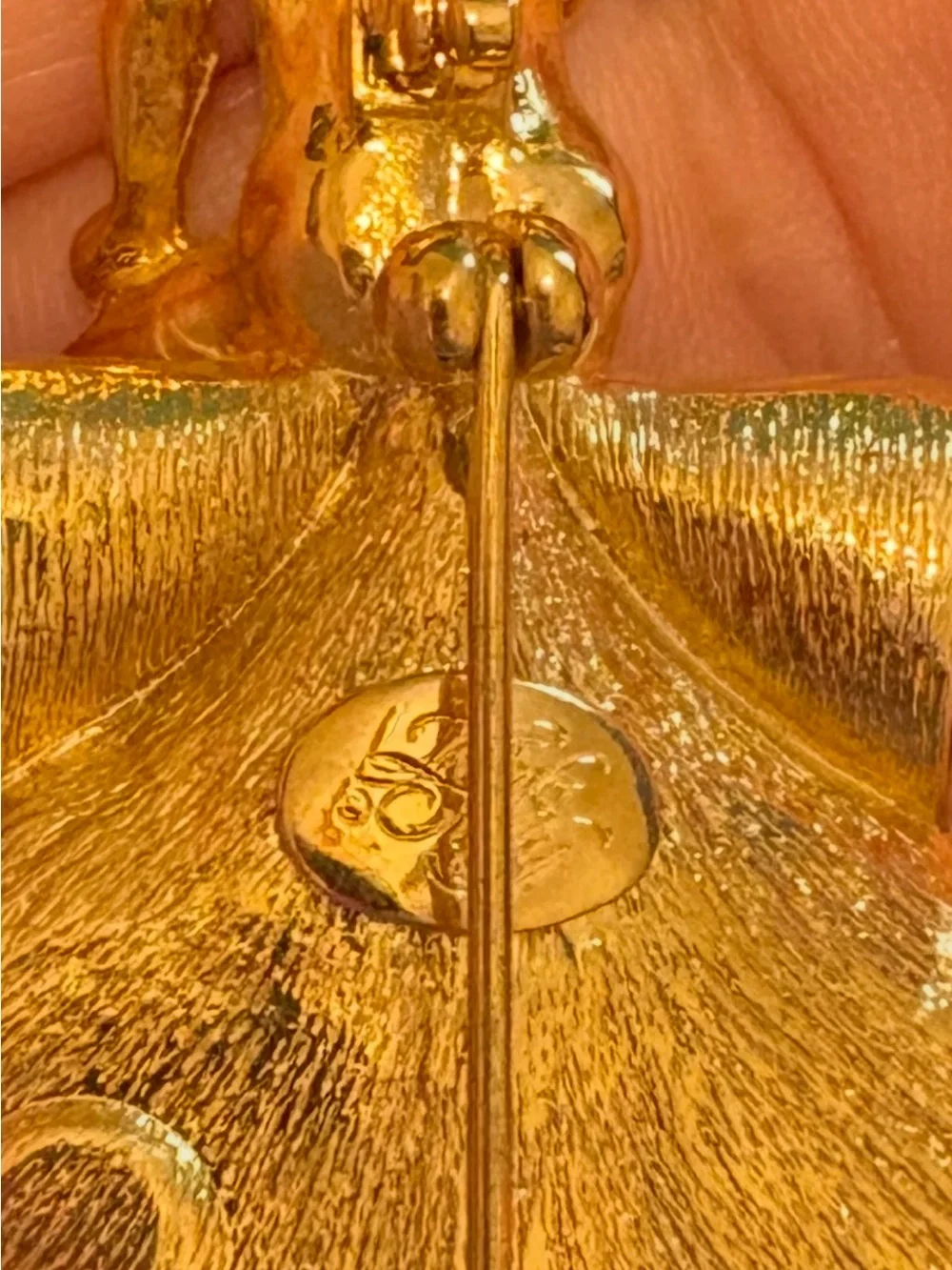 Kirks Folly brooch pendant gold tone rhinestone cherub angel faux pearl 2.5”